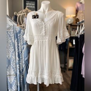 Blu Ivy White Lace Dress